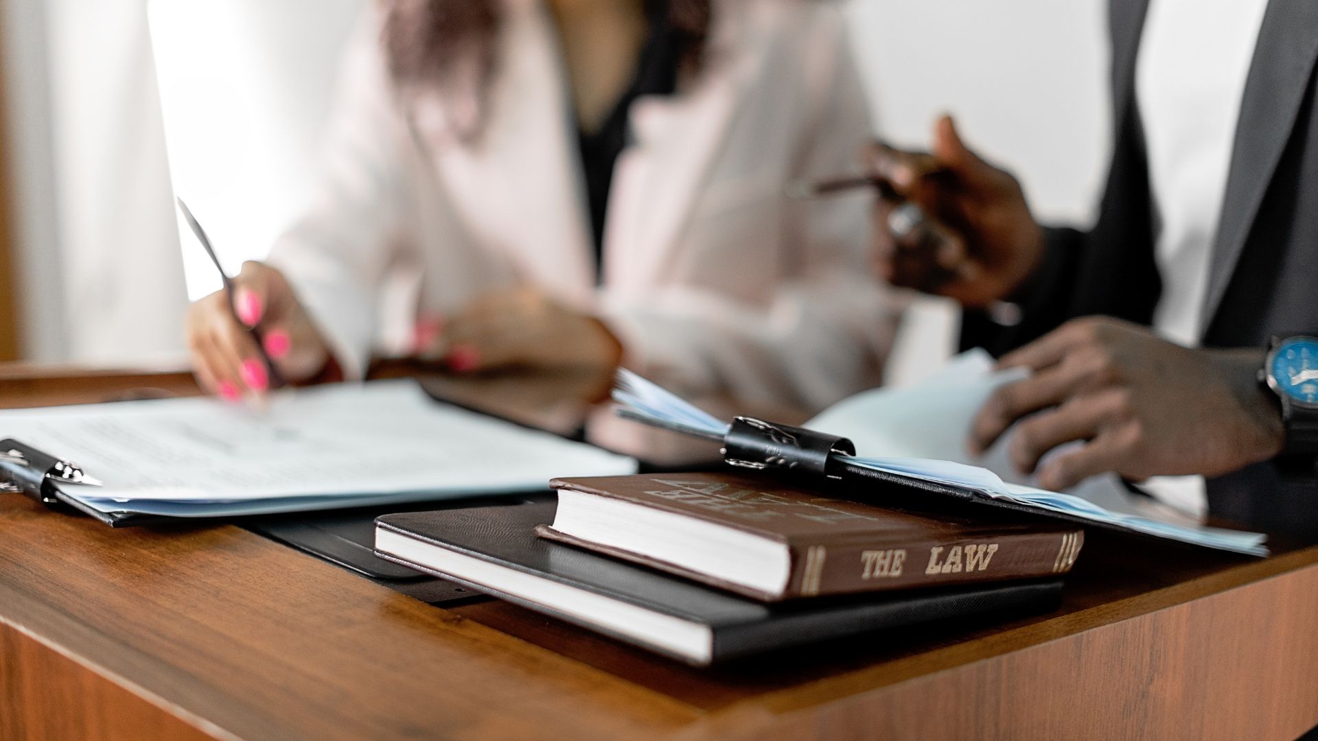 Alapítvány létrehozása és határozatlan idejű bérleti szerződés